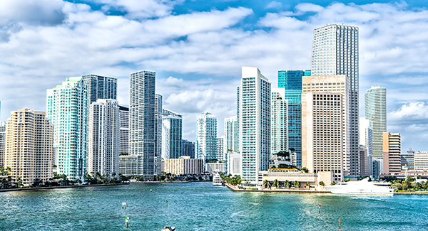 Taking a spring vacation to Miami, Florida using Luggage Free.
